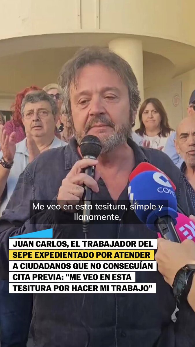 Concentración en Mérida en apoyo a Juan Carlos, funcionario del SEPE expedientado por atender sin cita previa.