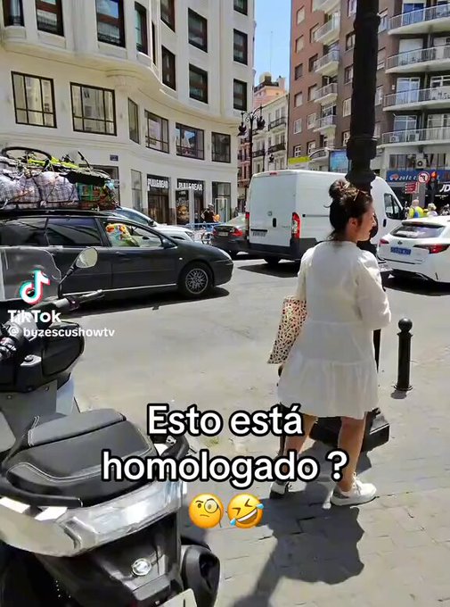 Entre unos y otros, se nos está llenando el país de personajes.