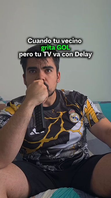Cuando tu vecino grita GOL pero tu TV va con delay.