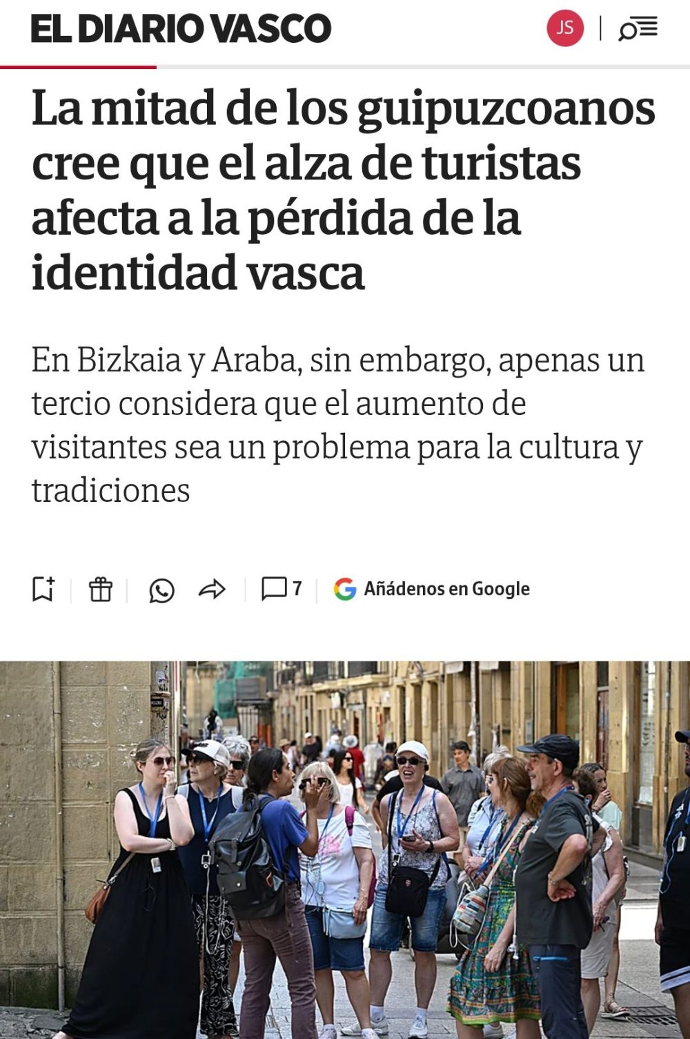 La identidad no se pierde por los turistas. Ellos vienen hoy y se van mañana.