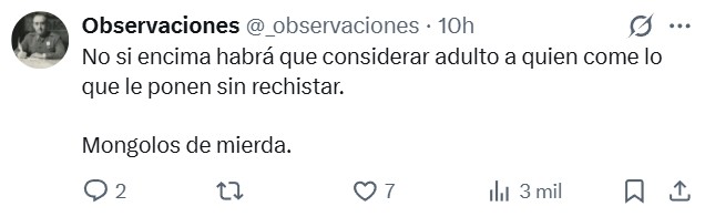 Adultos de 35 años que comen como un niño de comunión.