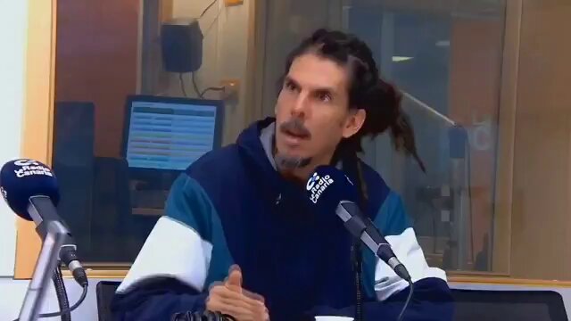 El ex líder de Podemos en la comunidad autónoma de Canarias, Alberto Rodríguez; pide a que los 3 meses, los inmigrantes sean expulsados. Considera la situación en las islas insostenible.