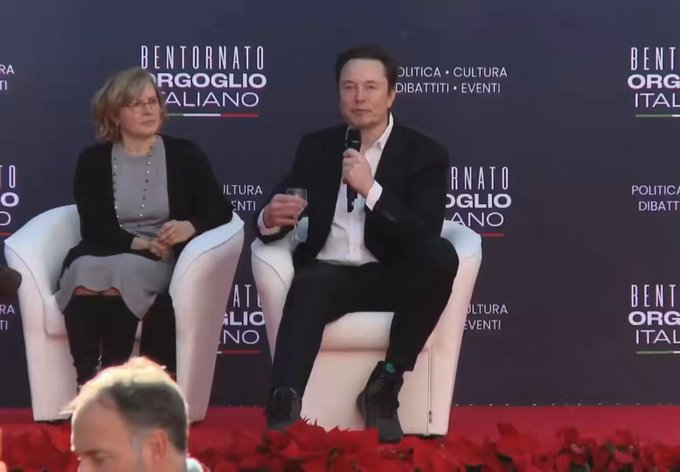 Le preguntan a Elon Musk qué importancia tiene el dinero para él del 1 al 10: "Tal vez un 2"