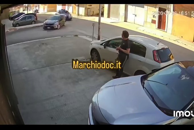 La principal razón de por qué usar SUVs como coches de policía no es buena idea.
