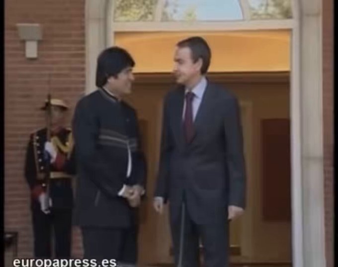 Siendo presidente le perdonó la deuda a Bolivia y ahora parece estar cobrando los favores.
