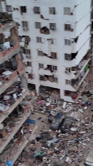 Imágenes del desastre tras el fuerte terremoto en Venezuela