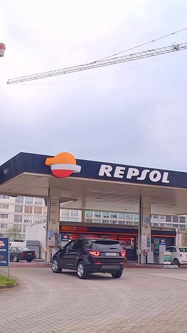 Una gasolinera de Galicia informa haber surtido diésel en vez de gasolina durante cinco horas: "Nos hacemos responsables de las averías"