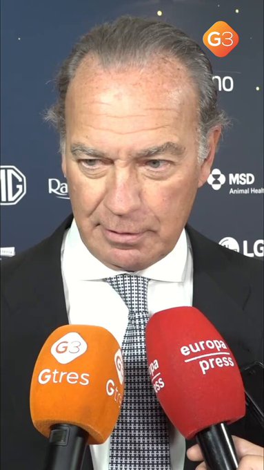 Bertín Osborne reivindica la absoluta españolidad de su nueva empresa de telecomunicaciones.