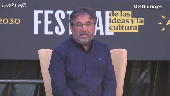 Jordi Ébola: "No es muy normal que el señor que nos explicaba que venían los ovnis, ahora esté explicando la corrupción de este país".