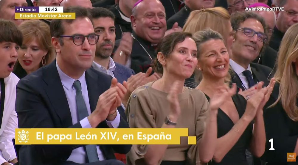 Creo que esta foto resume bien lo que supone ser católico en 2026.