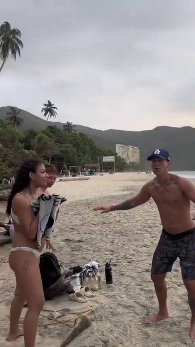 Video del Terremoto en una playa de Venezuela.