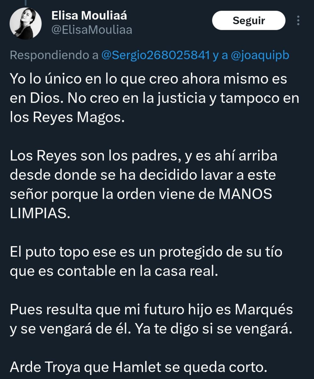 Elisa Mouliaá ha comenzado su descenso hacia la absoluta locura.