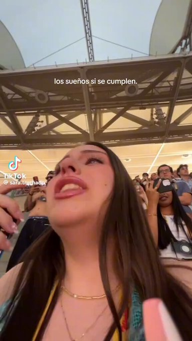 Creía que era un vídeo de la visita del Papa...