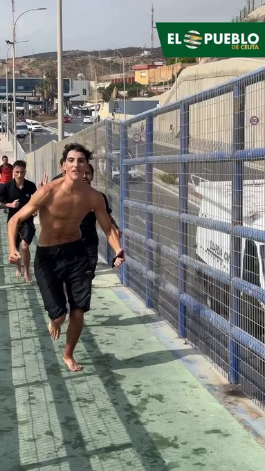 "Viva España. Viva Pedro Sánchez".