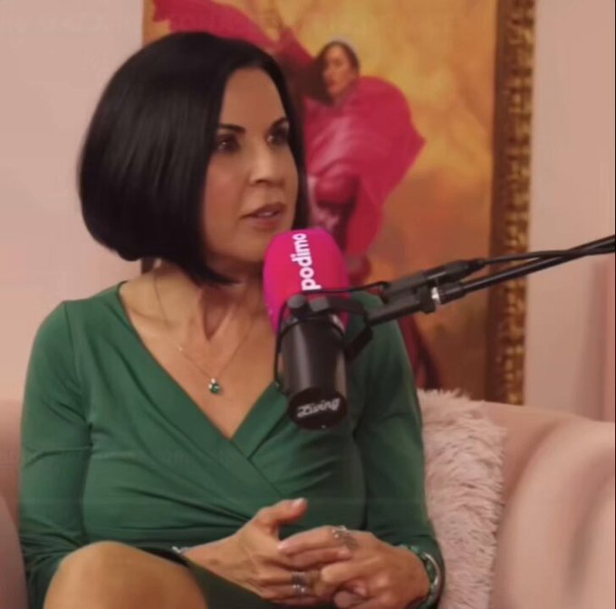 “Mi hijita ha creado un podcast. Voy a ver qué ha publicado mi dulce niñit…”