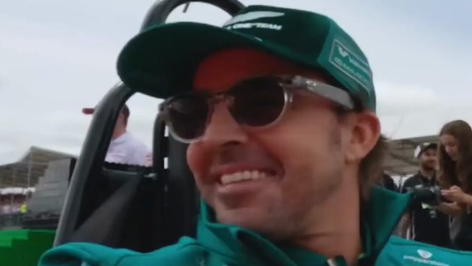 Así ganó Fernando Alonso la carrera de LEGO.