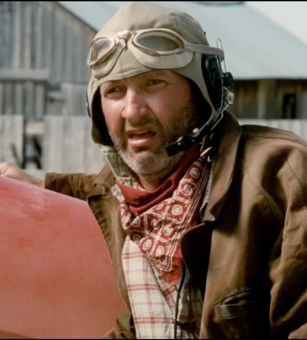 Se cumplen 30 años desde que Russell Casse, piloto fumigador veterano del Vietnam, llevara a cabo la mayor heroicidad de la historia. No solo salvó millones de vidas con su sacrificio, también logró la supervivencia del planeta Tierra.