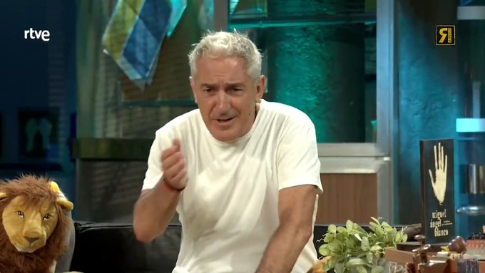 Jon Sistiaga: "El 60% de los jóvenes de menos de 25-30 años no saben quién era Miguel Ángel Blanco ni qué era ETA. Y esto es un fallo de nuestro sistema educativo"