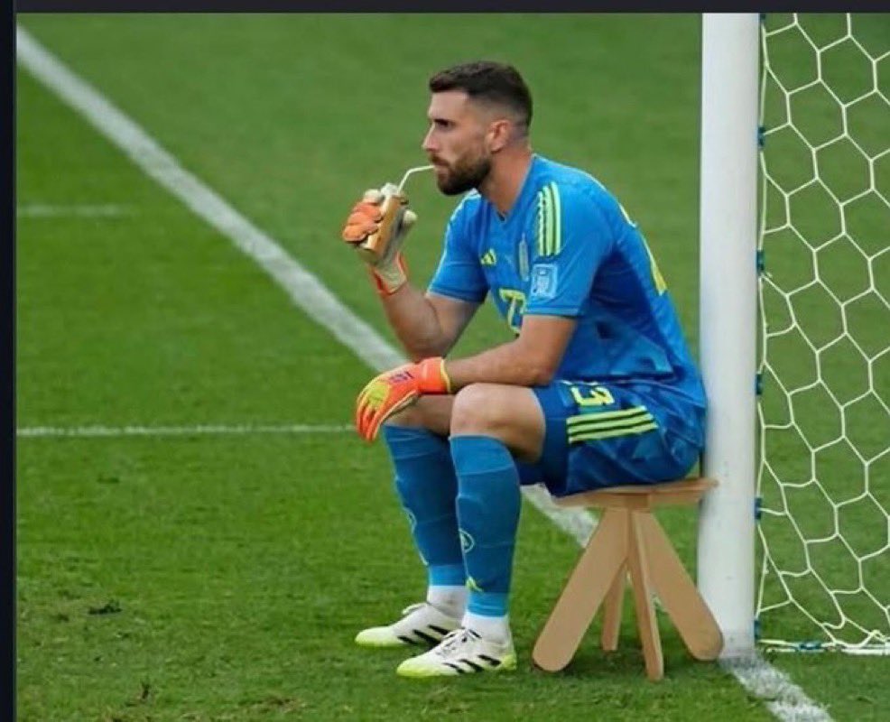 Una de las cosas que nos ha dejado la final son los memes de Unai Simón.