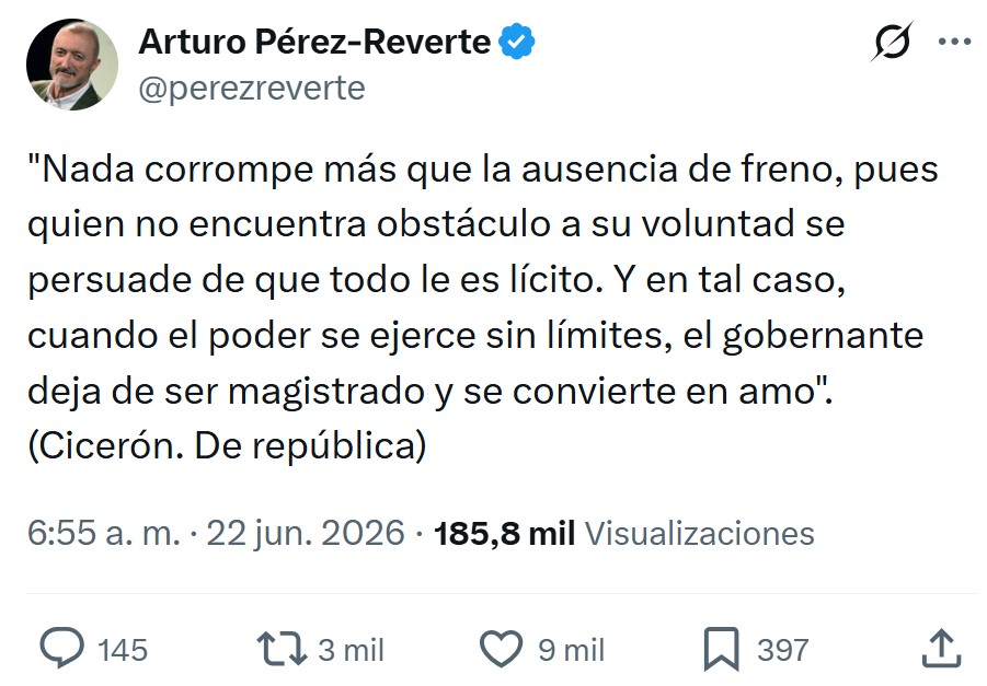 Pérez-Reverte y sus citas "fuera de contexto" en Twitter.