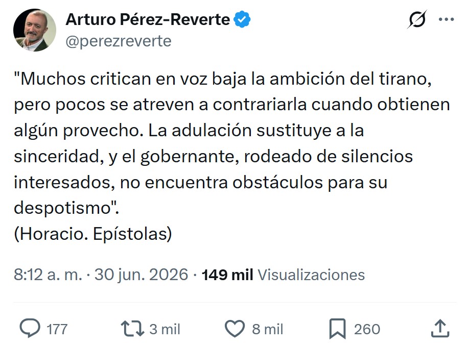 Pérez-Reverte y sus citas "fuera de contexto" en Twitter.