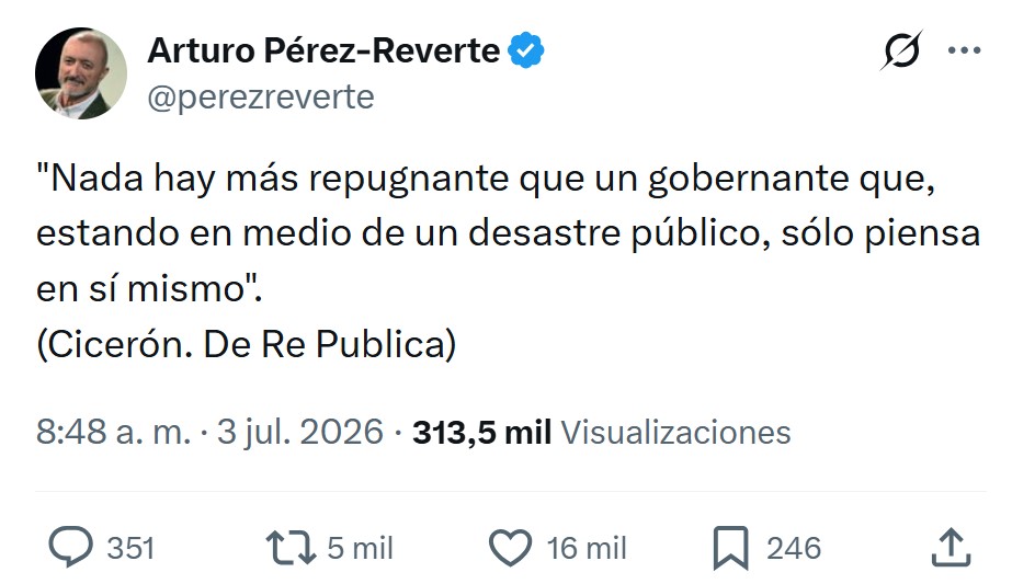 Pérez-Reverte y sus citas "fuera de contexto" en Twitter.