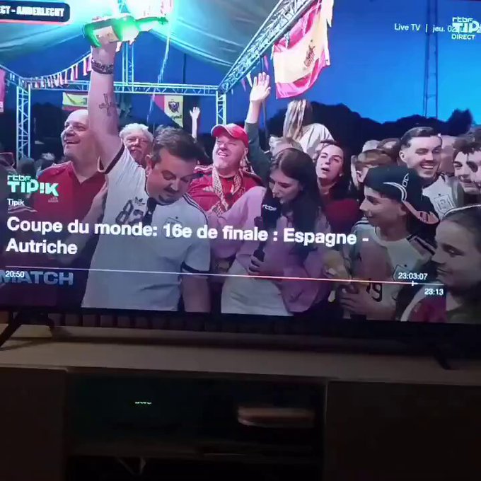 Televisión belga. Aguantad hasta el ultimo segundo que no os esperáis lo que va a pasar ni en 3 vidas