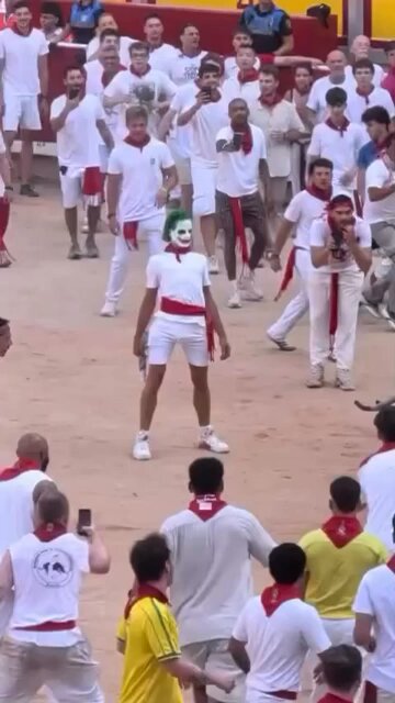 Necesitamos que Batman se pase por Pamplona.