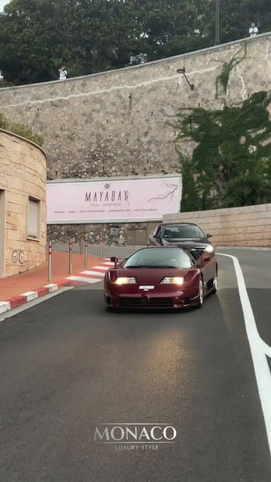 Fernando Alonso por Mónaco en un Bugatti EB110 GT valorado entre 3 y 5 millones de euros