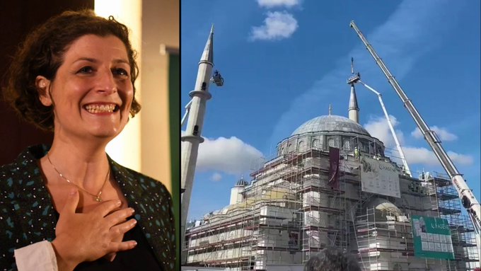 ESTRASBURGO (sede oficial del Parlamento UE) termina de construir la Mezquita gigante Eyyub Sultan (10.000 m², 32M€). El apoyo UE y de Jeanne Barseghian, alcaldesa verde, ha sido clave para construirla, pese a las alertas de influencia islamista extranjera en la financiación.