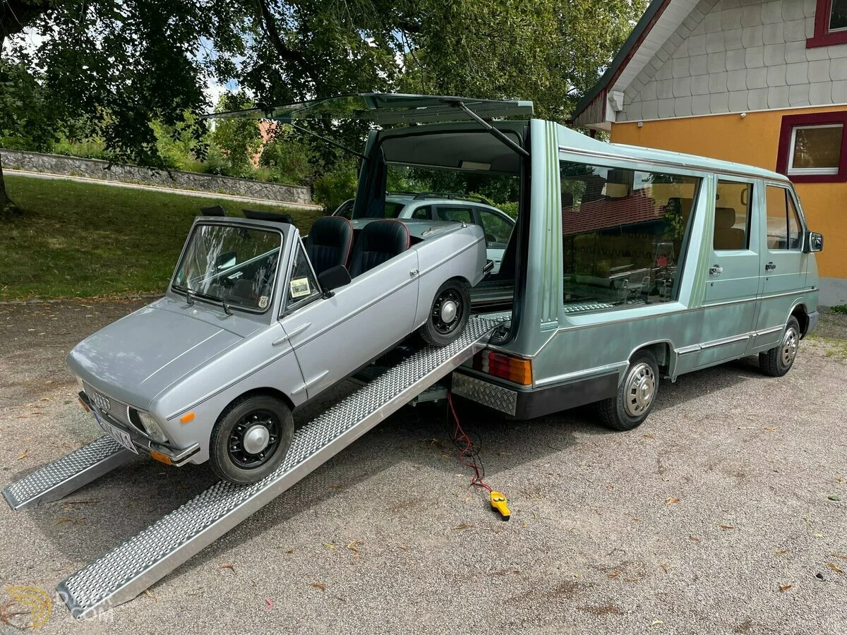 Se vende un Audi X1 Cabrio de 1980.