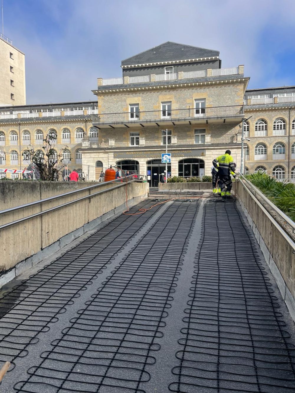 En las calles de Vitoria también tenemos suelo radiante. Pero no es por confort, es por seguridad.