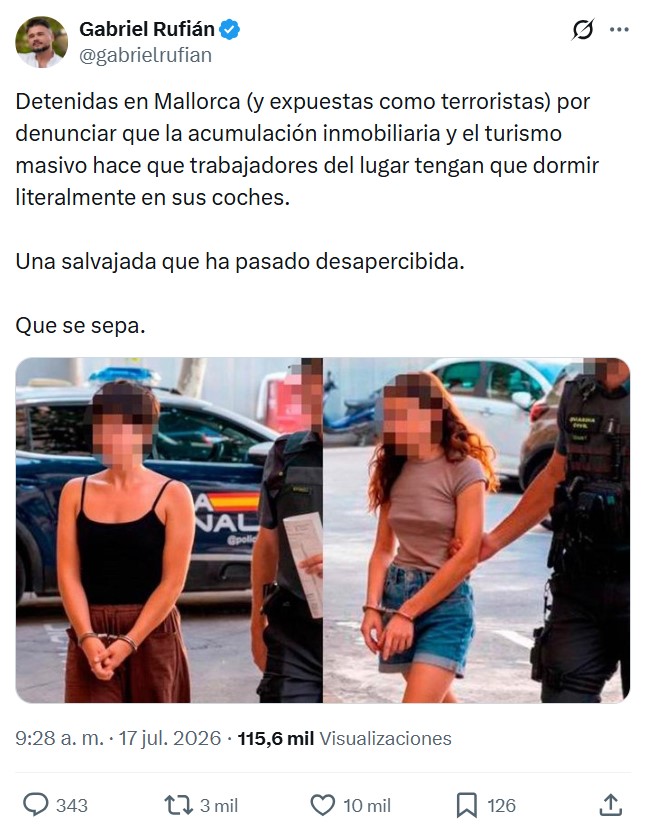 "Por denunciar la acumulación de vivienda y el turismo masivo".