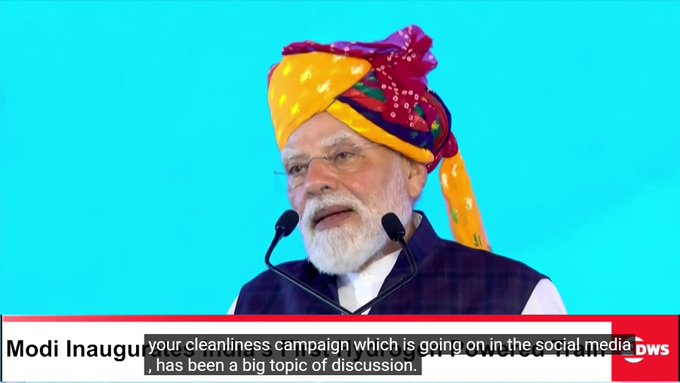 El primer ministro indio Narendra Modi dijo que la limpieza debería convertirse en un hábito y parte de la vida cotidiana de los ciudadanos. «Haremos de la limpieza parte de nuestra cultura y una parte integral de nuestras vidas», afirmó.