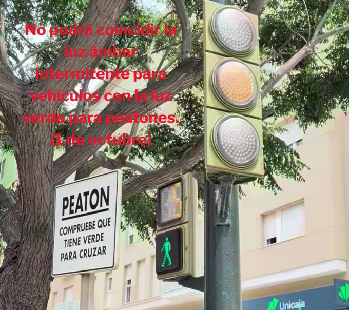 Modificación del Reglamento de Circulación para la protección de usuarios vulnerables. En pasos para peatones con semáforo, como norma general, no podrá coincidir la luz ámbar intermitente para vehículos con la luz verde para peatones.