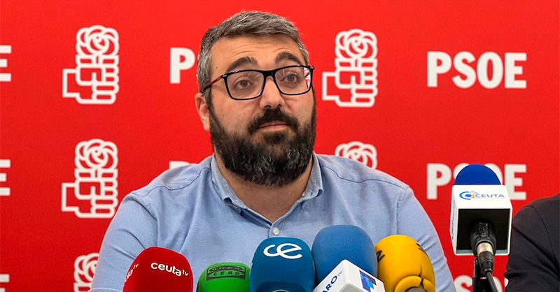 Melchor León (vicepresidente primero Asamblea de Ceuta, PSOE) se desmarca del gobierno de Pdro Snchz y del propio delegado del gobierno.
