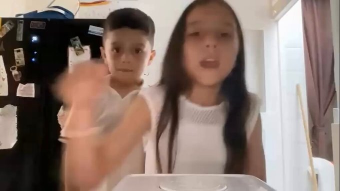 Ya desde pequeñas nos manejan como quieren.