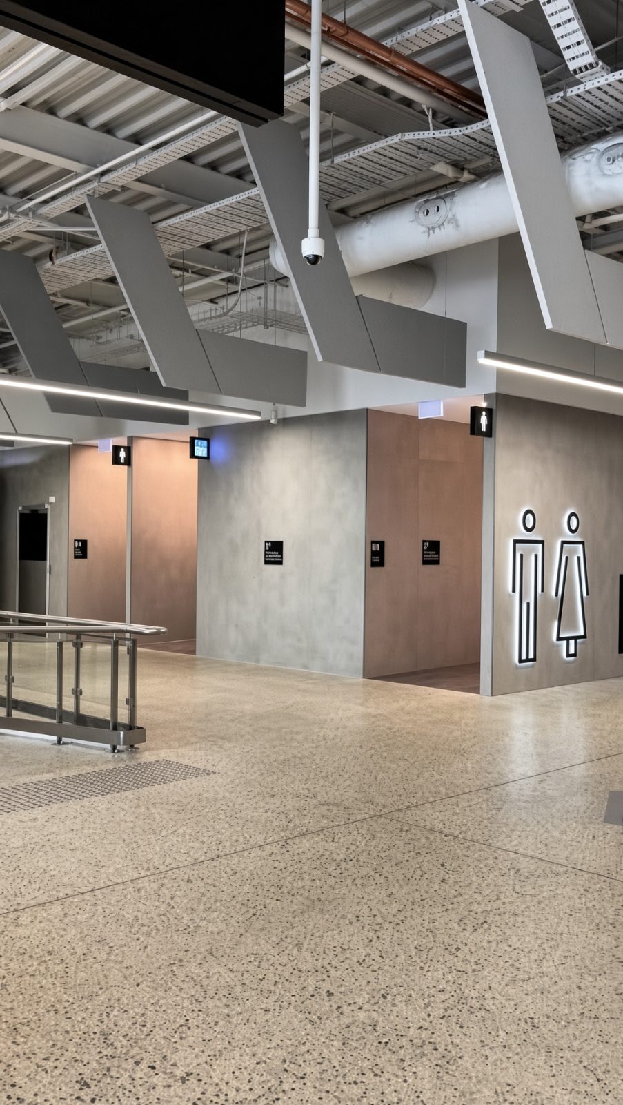 El Aeropuerto de Melbourne ha sido criticado después de que se revelara que tiene Baños Unisex pero Salas de Oración Islámicas Segregadas por Género