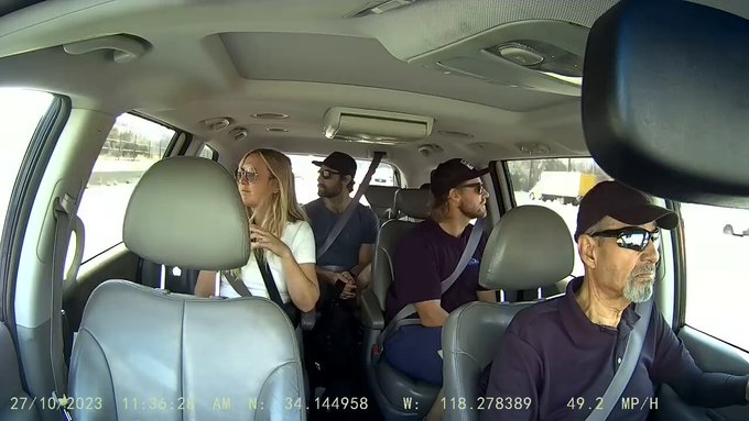 Accidente fortuito visto desde el interior de un Rideshare (Blablacar yanki).