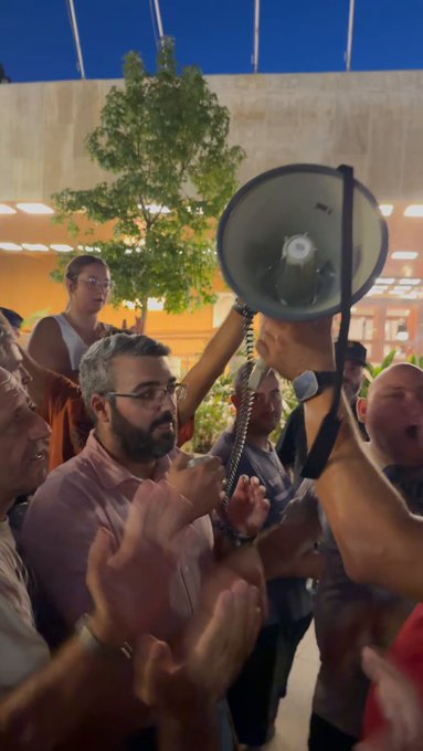 Diputado del PSOE de Ceuta pidiendo la dimisión del Delegado del Gobierno.