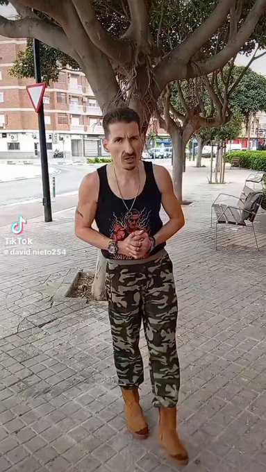 David Evil Escorpion reta a Ilia Topuria.
