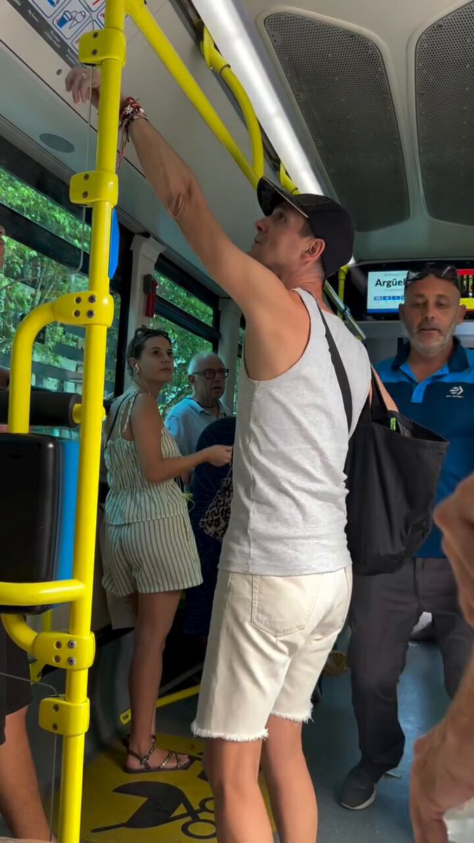 Esto ha ocurrido en un autobús de la EMT en Madrid.