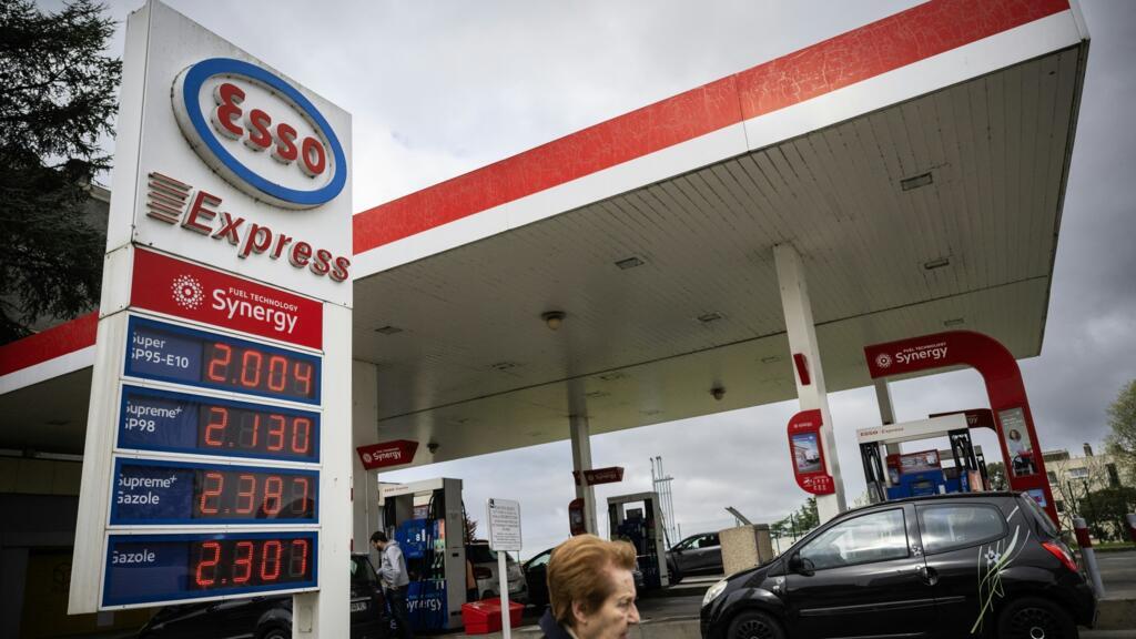 Teniendo en cuenta que en Francia los Superchargers están todos entre 0,16 y 0,35€/Kwh, los precios del combustible allí son una absoluta locura.