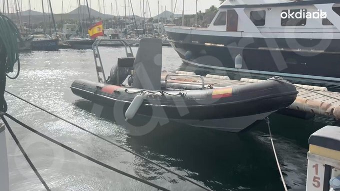 Moncloa ordena tapar el nombre de la Guardia Civil de la zodiac que usa Pdro Snchz para bucear.