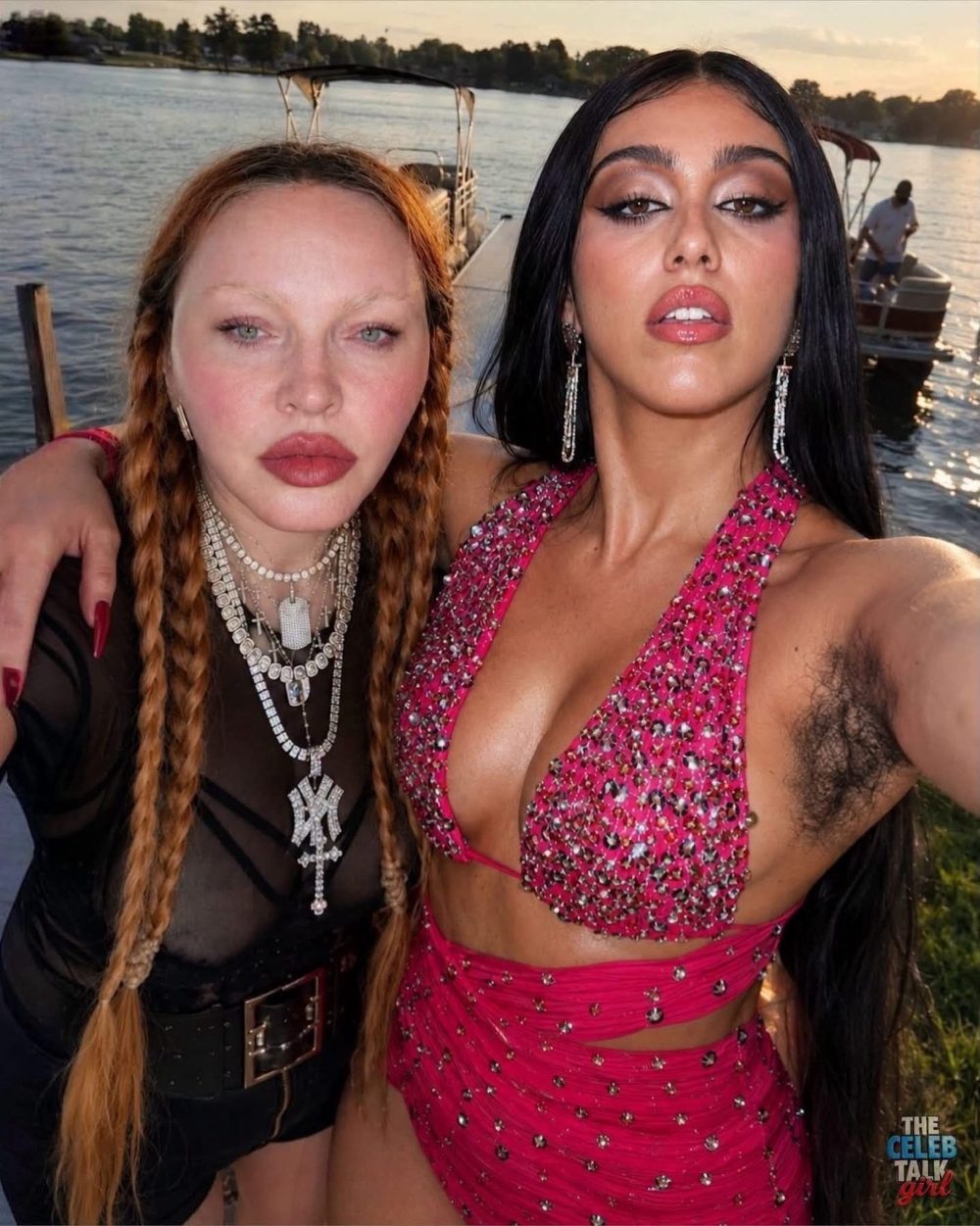 Madonna y su hija.