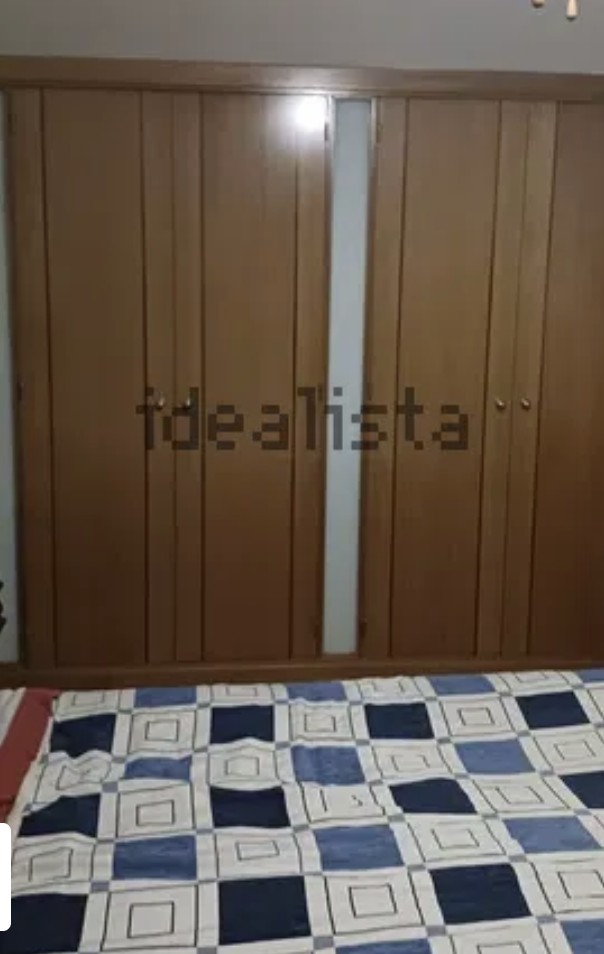 Algún fínolier vende su casa.