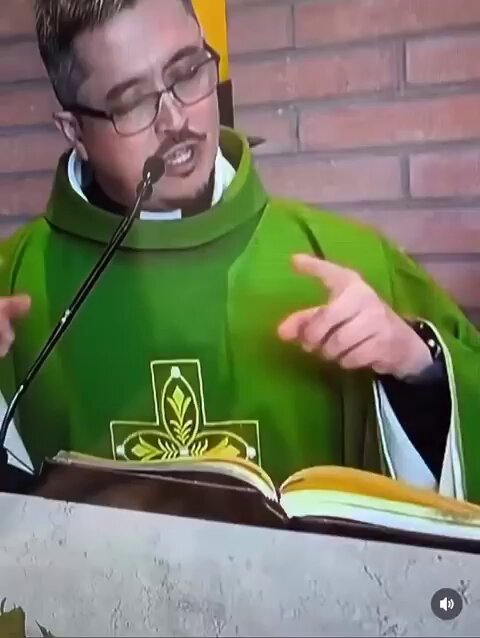 ¿Habéis visto alguna vez a alguien durmiendo con los ojos abiertos?