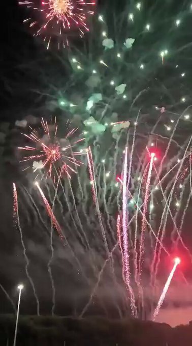 Los fuegos artificiales de ayer en Fuenlabrada se pusieron un poco... vioIentos.