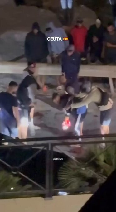 Una reyerta con armas blancas entre invasores en Ceuta terminó con un marroquí con una mano ampvtada.