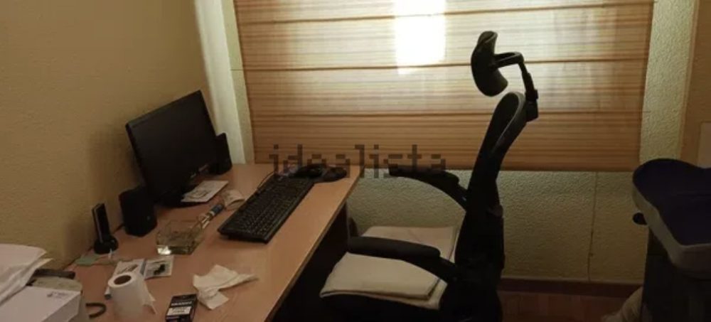 Algún fínolier vende su casa.